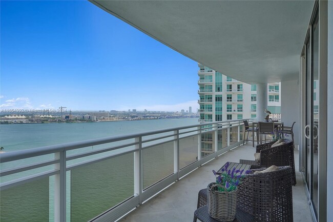 Balcony - 901 Brickell Key Blvd