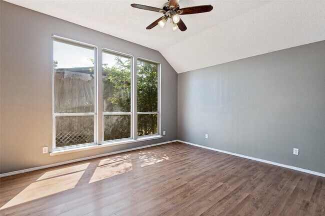 Building Photo - 521 Brazos St
