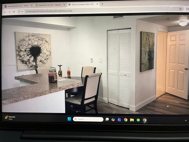 Building Photo - 220 SW 116th Ave