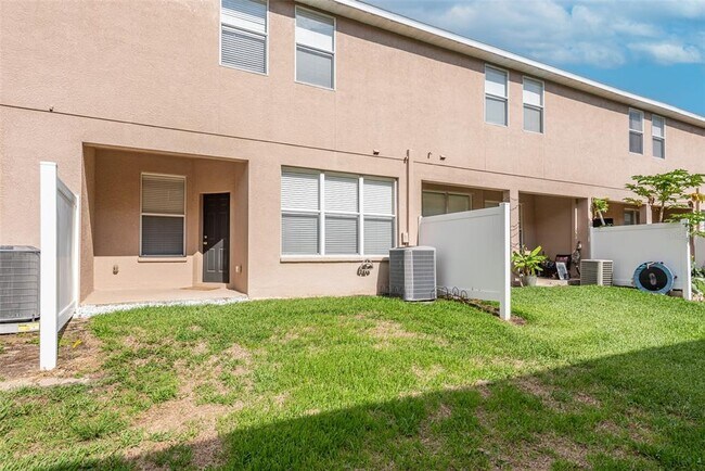 Building Photo - 1427 Summergate Dr