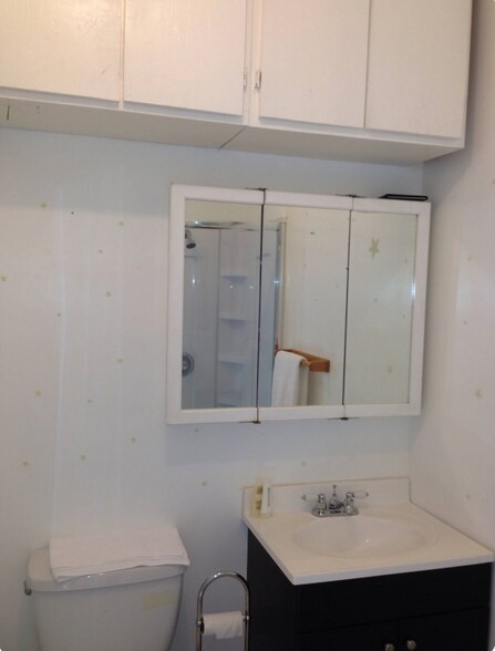 Building Photo - 688 Nebraska St