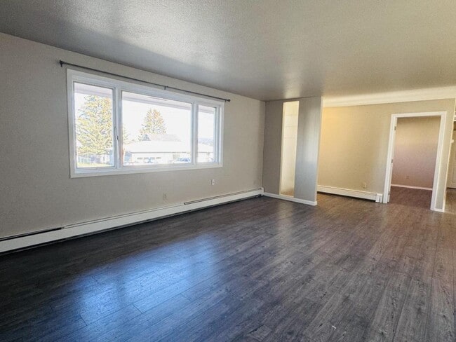 Building Photo - 1819 5th Ave