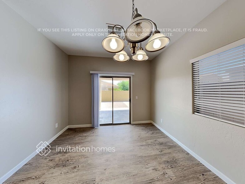 Building Photo - 16847 W Rimrock St