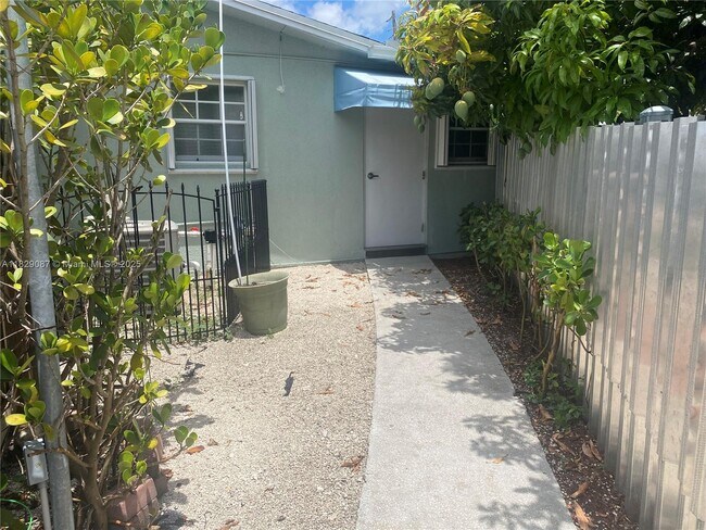 Building Photo - 7750 NW 5th St