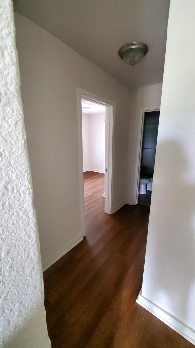 Building Photo - 543 Okaloosa St