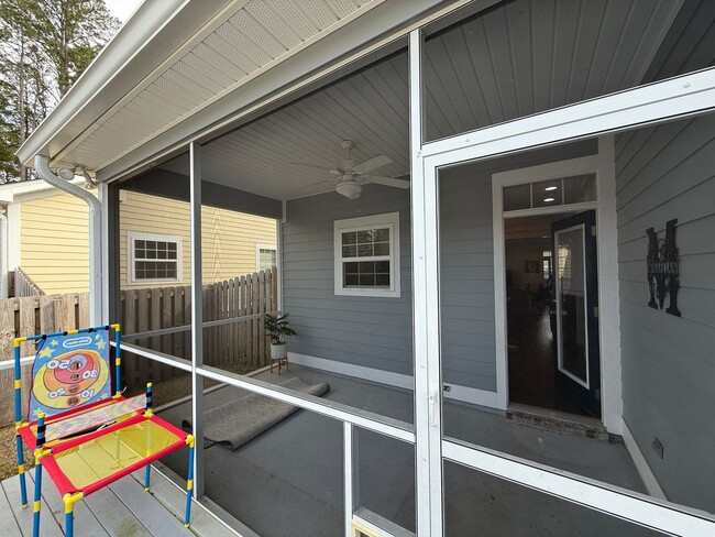 Building Photo - Newer Construction East Tallahassee Home