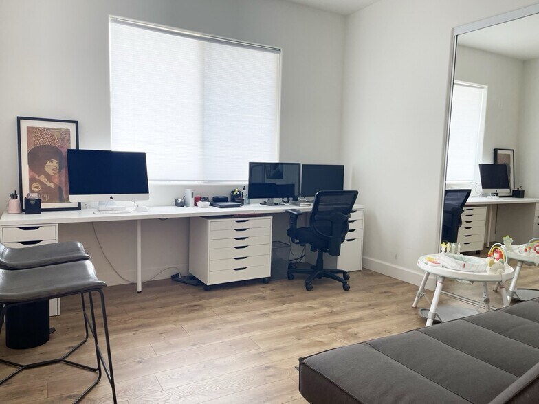 Building Photo - 974 Nordica Dr