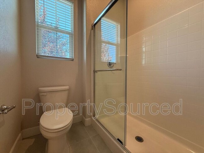Building Photo - 614 Madrone St