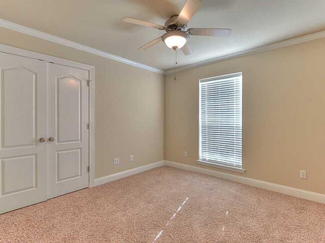 Building Photo - 5012 Tensas Dr