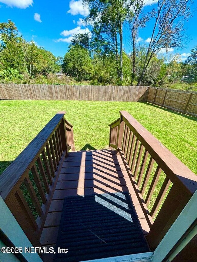 Building Photo - 5609 Hyde Park Cir