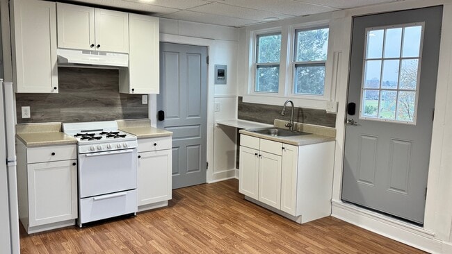 Building Photo - 993 e Philadelphia st