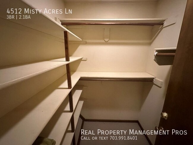 Building Photo - 4512 Misty Acres Ln