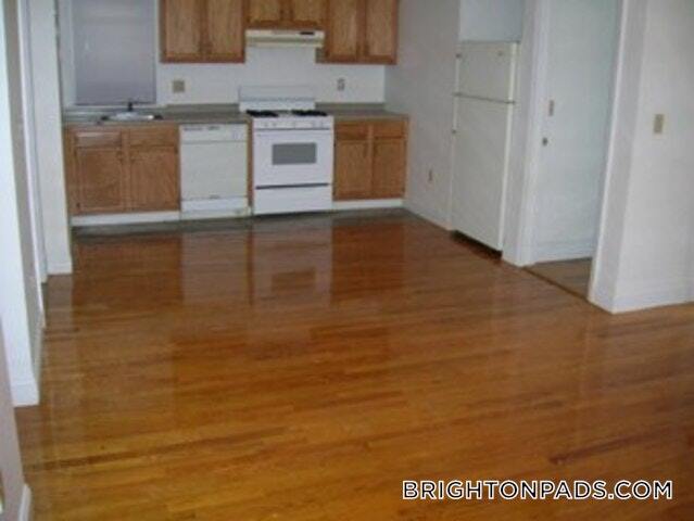 Building Photo - 17 Cummings Rd