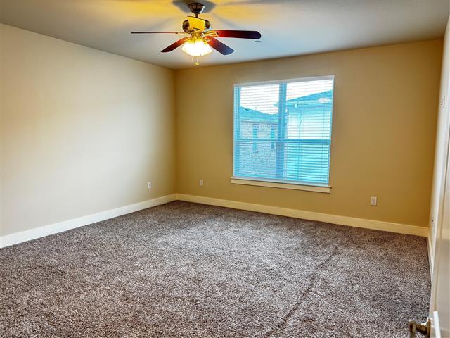 Building Photo - 301 Lily Ln