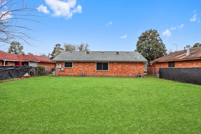 Building Photo - 6311 Bluestone Dr