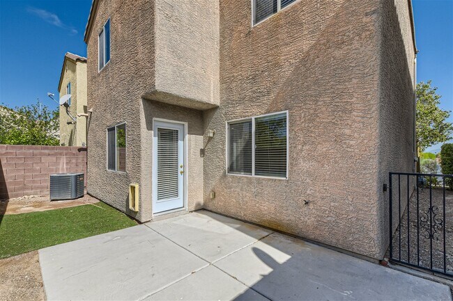 Building Photo - 9289 Wertz Ave
