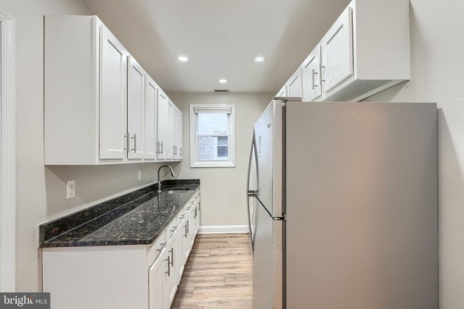 Building Photo - 8611 Flower Ave