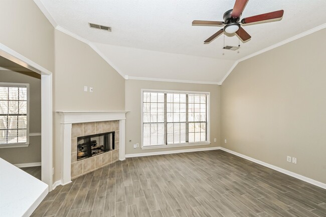 Building Photo - 7764 Shadow Glen Ln