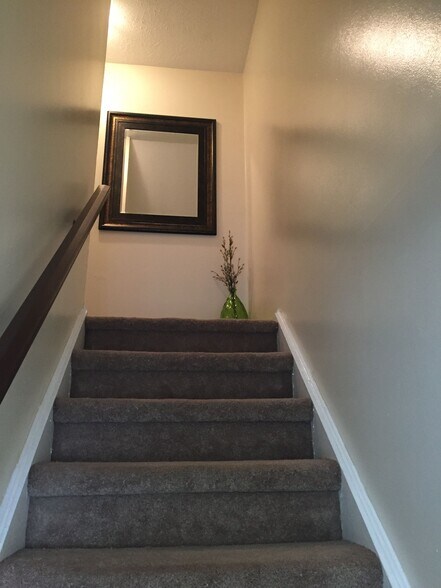 Stairway - 503 Cortland Dr E