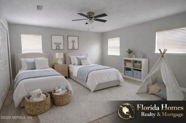 Building Photo - 76195 Deerwood Dr