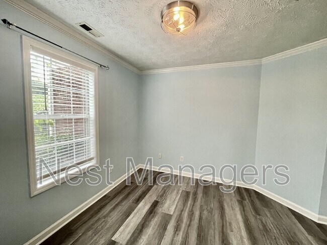 Building Photo - 350 Bubble Creek Ct