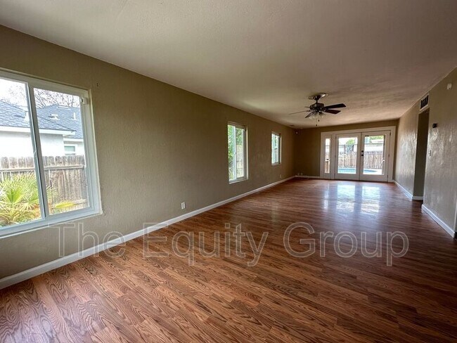 Building Photo - 600 N Dickran Dr