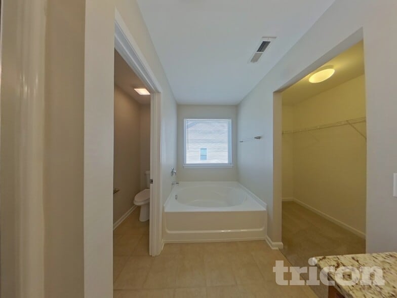 Building Photo - 703 Rook Rd