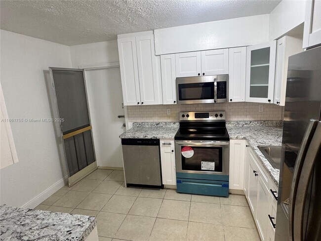 Building Photo - 7205 NW 76th Pl