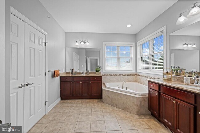 Building Photo - 5066 Winesap Way