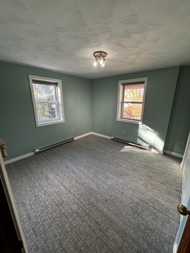 Building Photo - Barrington Brick House