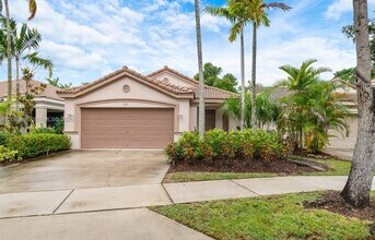 Building Photo - 1211 Golden Cane Dr