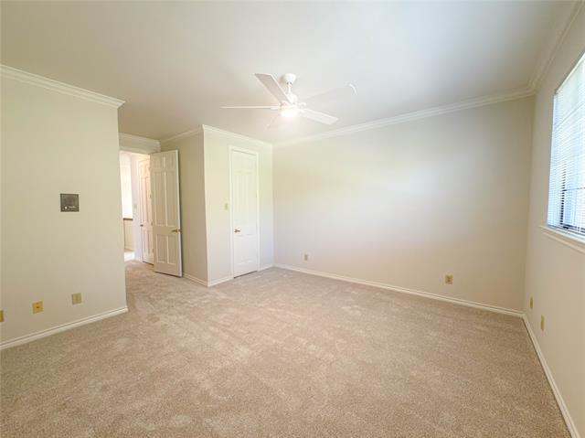 Building Photo - 5991 Lindenshire Ln