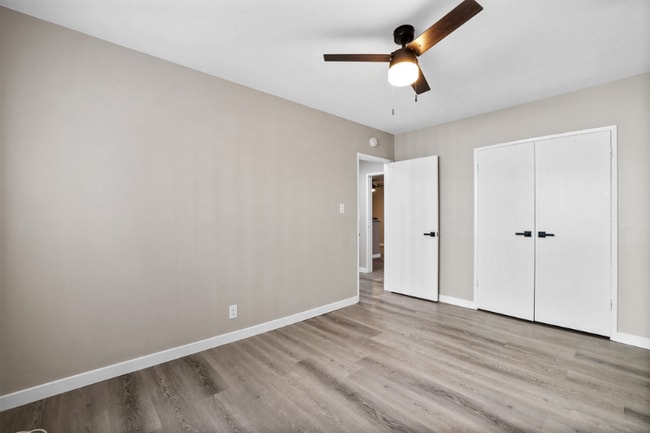 Building Photo - 1701 W Malvern Ave
