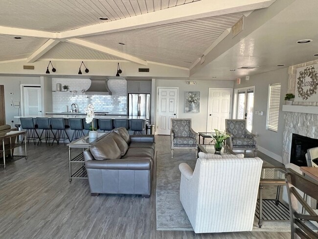 Building Photo - Great 2 Bdrm 2 Bath Condo in Lake Dallas Tx