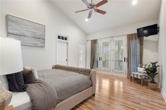 Building Photo - 61 View Point Dr