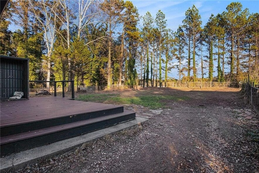 Building Photo - 2105 Fellowship Rd