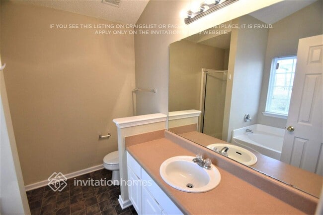 Building Photo - 5600 Cedar Pass