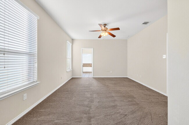 Building Photo - 6408 Tanzanite Dr