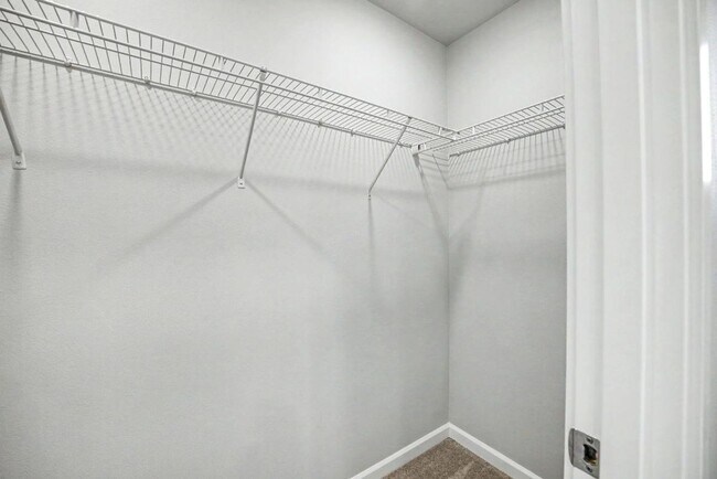 Building Photo - Modern Yelm Home Built in 2023, Walk-In Closets, Deep Storage & Neighborhood Park!