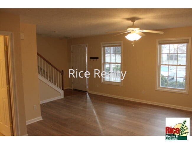 Building Photo - 400 Wimmer St