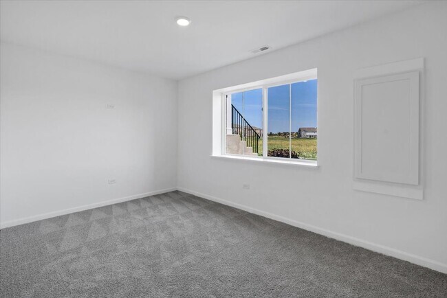Building Photo - 12402 Tinsley St