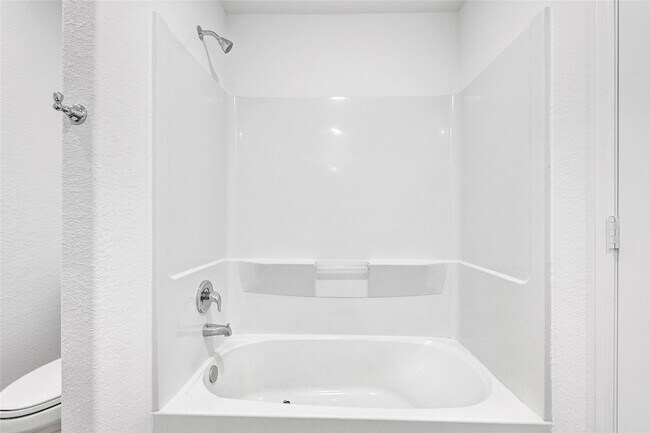 Building Photo - 24027 Wandering Brk Dr