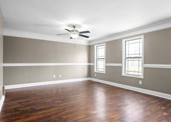 Building Photo - 1103 Medallion Ct