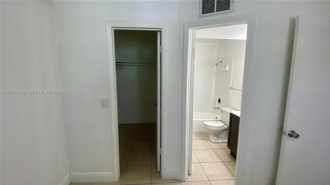 Building Photo - 4071 NW 87th Ave