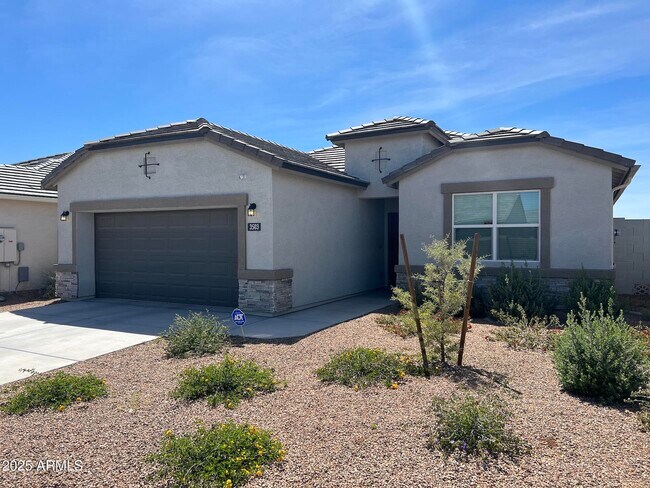 Primary Photo - 3503 N Montoya Ln