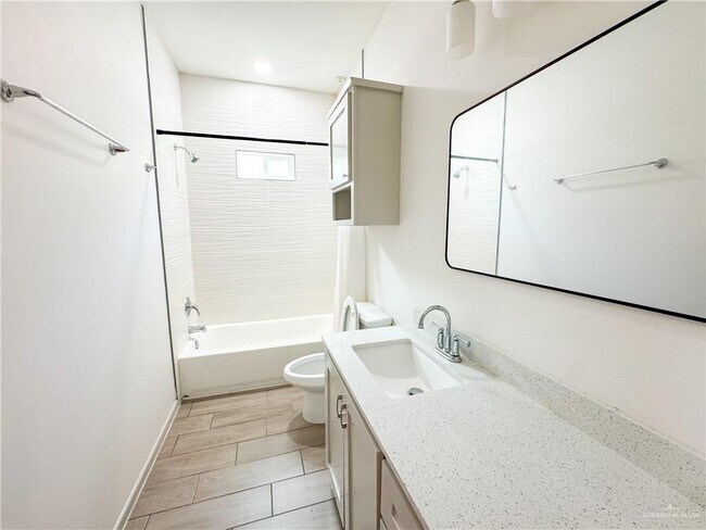 Building Photo - 2701 Sage Dr