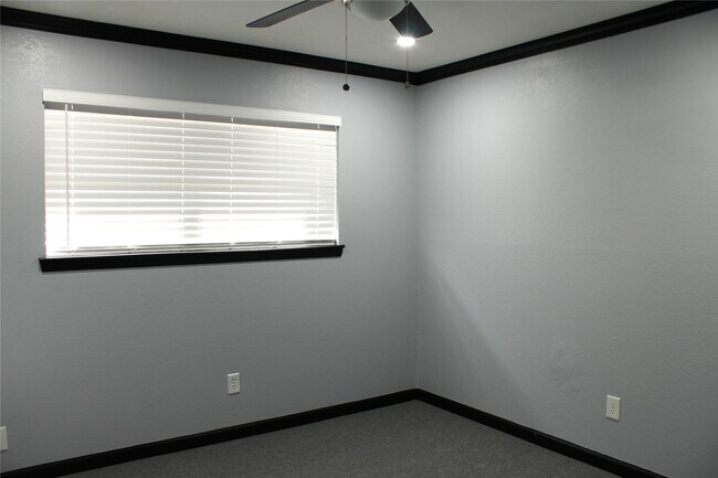 Building Photo - 8203 Wilmerdean St