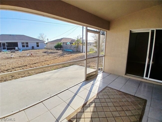 Building Photo - 1012 SW 35th Terrace