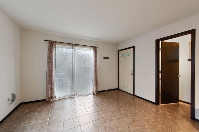 Building Photo - 1 bedroom in Seattle WA 98102