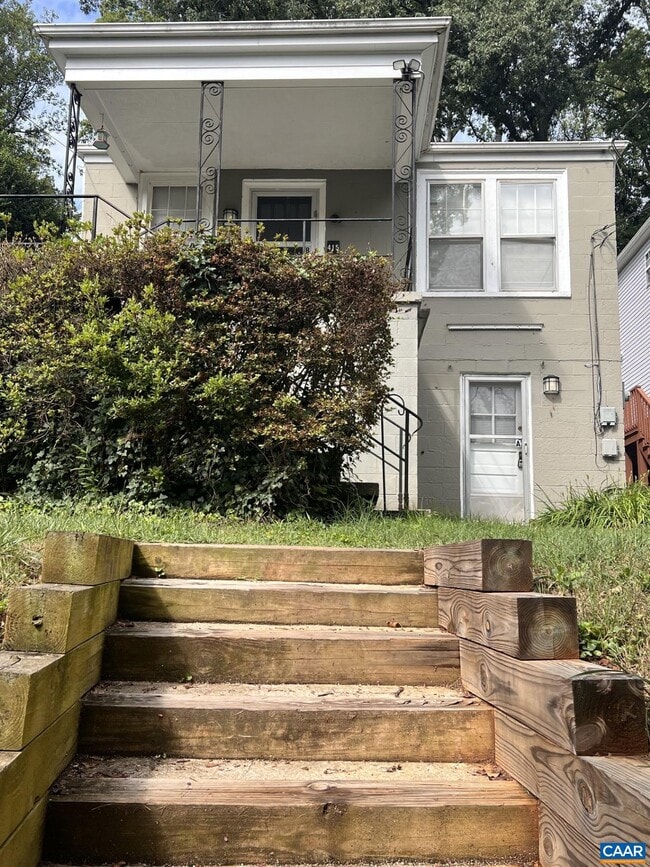 Building Photo - 415 Valley Rd Extension